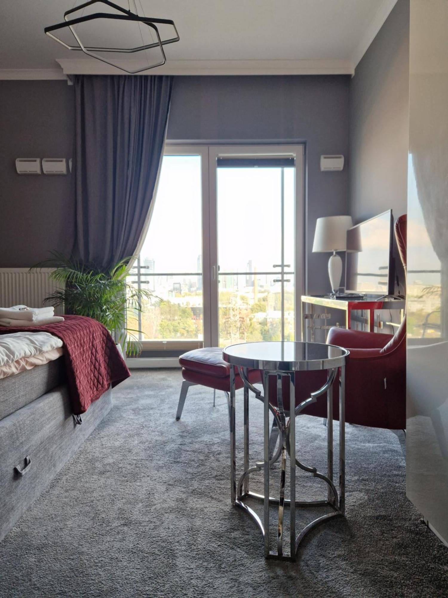 Apartamenty Wola Tower Na Prymasa - Z Widokiem Na City Varşovia Exterior foto